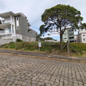 Terreno com 360m², no bairro São Luiz em Caxias do Sul para Comprar