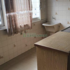 Apartamento com 51m², 2 dormitórios, no bairro Centro em Caxias do Sul para Comprar