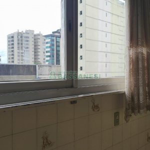 Apartamento com 51m², 2 dormitórios, no bairro Centro em Caxias do Sul para Comprar