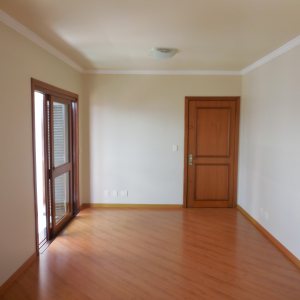 Apartamento com 109m², 3 dormitórios, 1 vaga, no bairro Madureira em Caxias do Sul para Comprar