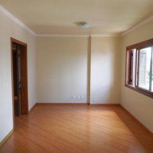 Apartamento com 109m², 3 dormitórios, 1 vaga, no bairro Madureira em Caxias do Sul para Comprar