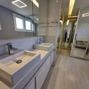 Apto Mobiliado com 165m², 3 dormitórios, 3 vagas, no bairro Panazzolo em Caxias do Sul para Alugar