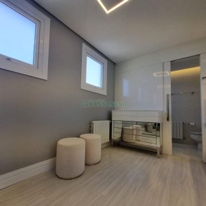 Apto Mobiliado com 165m², 3 dormitórios, 3 vagas, no bairro Panazzolo em Caxias do Sul para Alugar