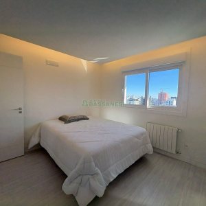 Apto Mobiliado com 165m², 3 dormitórios, 3 vagas, no bairro Panazzolo em Caxias do Sul para Alugar