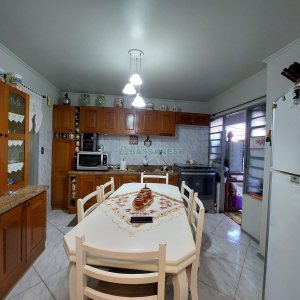 Apartamento com 91m², 3 dormitórios, no bairro Lourdes em Caxias do Sul para Alugar