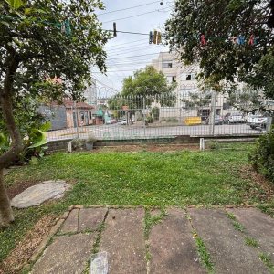 Casa com 110m², 3 dormitórios, no bairro Pio X em Caxias do Sul para Alugar