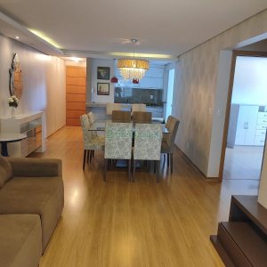 Apto Mobiliado com 110m², 2 dormitórios, 2 vagas, no bairro Lourdes em Caxias do Sul para Alugar