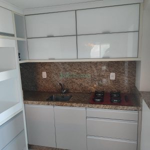 Apto Mobiliado com 110m², 2 dormitórios, 2 vagas, no bairro Lourdes em Caxias do Sul para Alugar