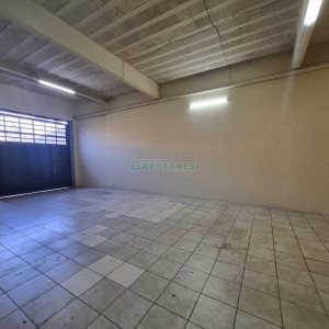 Pavilhão com 200m², 1 vaga, no bairro Cristo Redentor em Caxias do Sul para Alugar
