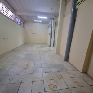 Pavilhão com 200m², 1 vaga, no bairro Cristo Redentor em Caxias do Sul para Alugar