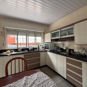 Casa com 190m², 3 dormitórios, 3 vagas, no bairro Rio Branco em Caxias do Sul para Alugar