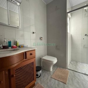 Casa com 190m², 3 dormitórios, 3 vagas, no bairro Rio Branco em Caxias do Sul para Alugar