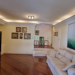 Apartamento com 269m², 3 dormitórios, 3 vagas, no bairro Exposição em Caxias do Sul para Comprar