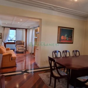 Apartamento com 269m², 3 dormitórios, 3 vagas, no bairro Exposição em Caxias do Sul para Comprar