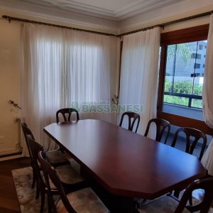Apartamento com 269m², 3 dormitórios, 3 vagas, no bairro Exposição em Caxias do Sul para Comprar