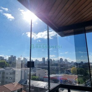 Apartamento com 269m², 3 dormitórios, 3 vagas, no bairro Exposição em Caxias do Sul para Comprar