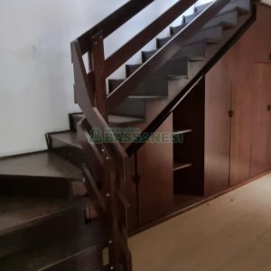 Casa com 287m², 5 dormitórios, 2 vagas, no bairro Kayser em Caxias do Sul para Comprar