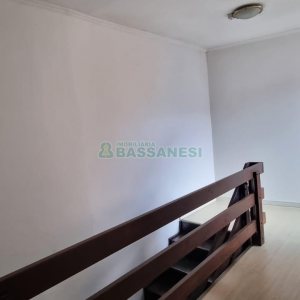 Casa com 287m², 5 dormitórios, 2 vagas, no bairro Kayser em Caxias do Sul para Comprar
