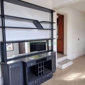 Casa com 287m², 5 dormitórios, 2 vagas, no bairro Kayser em Caxias do Sul para Comprar