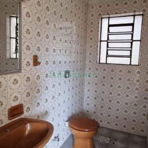 Casa com 287m², 5 dormitórios, 2 vagas, no bairro Kayser em Caxias do Sul para Comprar