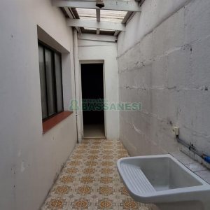 Casa com 287m², 5 dormitórios, 2 vagas, no bairro Kayser em Caxias do Sul para Comprar