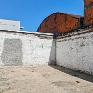 Pavilhão com 308m², no bairro Santa Catarina em Caxias do Sul para Alugar