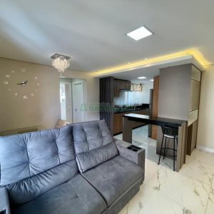 Apto Mobiliado com 72m², 2 dormitórios, 2 vagas, no bairro Universitário em Caxias do Sul para Alugar