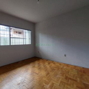Casa com 80m², 3 dormitórios, no bairro São José em Caxias do Sul para Alugar