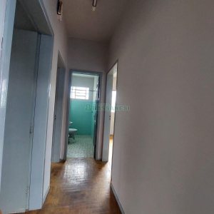 Casa com 80m², 3 dormitórios, no bairro São José em Caxias do Sul para Alugar