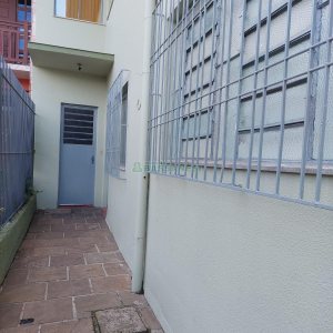 Casa com 80m², 3 dormitórios, no bairro São José em Caxias do Sul para Alugar