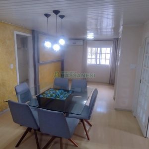Casa com 268m², 3 dormitórios, 2 vagas, no bairro Esplanada em Caxias do Sul para Comprar