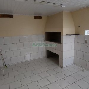 Casa com 268m², 3 dormitórios, 2 vagas, no bairro Esplanada em Caxias do Sul para Comprar