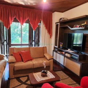 Casa com 264m², 3 dormitórios, 4 vagas, no bairro Bela Vista em Caxias do Sul para Comprar