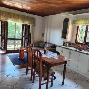 Casa com 264m², 3 dormitórios, 4 vagas, no bairro Bela Vista em Caxias do Sul para Comprar