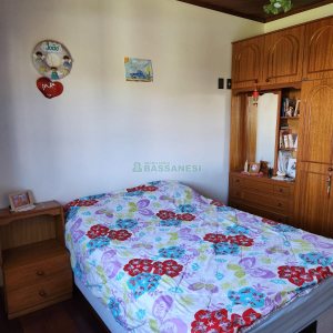 Casa com 264m², 3 dormitórios, 4 vagas, no bairro Bela Vista em Caxias do Sul para Comprar