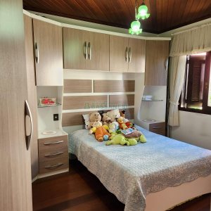 Casa com 264m², 3 dormitórios, 4 vagas, no bairro Bela Vista em Caxias do Sul para Comprar