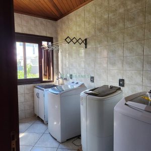 Casa com 264m², 3 dormitórios, 4 vagas, no bairro Bela Vista em Caxias do Sul para Comprar