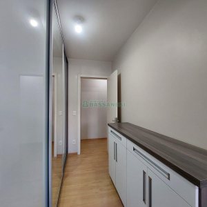 Casa com 405m², 3 dormitórios, 2 vagas, no bairro Cinqüentenário em Caxias do Sul para Comprar