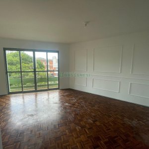Apartamento com 90m², 3 dormitórios, 1 vaga, no bairro Pio X em Caxias do Sul para Alugar