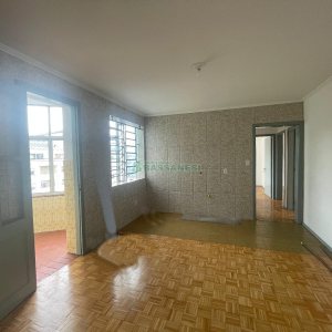Apartamento com 90m², 3 dormitórios, 1 vaga, no bairro Pio X em Caxias do Sul para Alugar