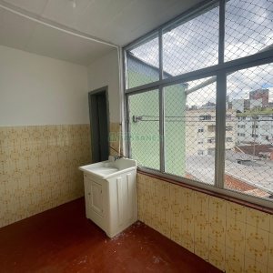 Apartamento com 90m², 3 dormitórios, 1 vaga, no bairro Pio X em Caxias do Sul para Alugar