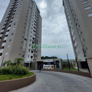Apartamento com 55m², 2 dormitórios, 1 vaga, no bairro Panazzolo em Caxias do Sul para Comprar