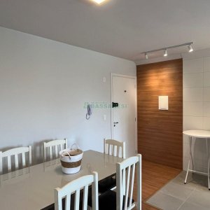 Apartamento com 55m², 2 dormitórios, 1 vaga, no bairro Panazzolo em Caxias do Sul para Comprar