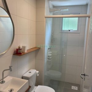 Apartamento com 55m², 2 dormitórios, 1 vaga, no bairro Panazzolo em Caxias do Sul para Comprar