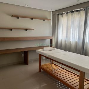 Apartamento com 55m², 2 dormitórios, 1 vaga, no bairro Panazzolo em Caxias do Sul para Comprar