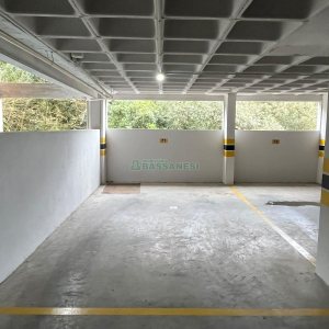 Apartamento com 55m², 2 dormitórios, 1 vaga, no bairro Panazzolo em Caxias do Sul para Comprar