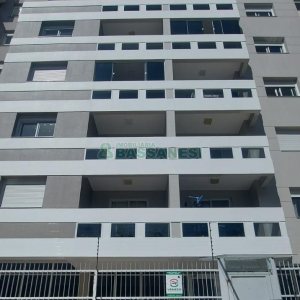 Apartamento com 44m², 1 dormitório, 1 vaga, no bairro Petrópolis em Caxias do Sul para Alugar