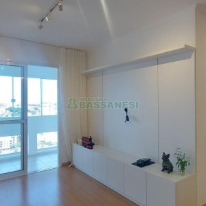 Apartamento com 44m², 1 dormitório, 1 vaga, no bairro Petrópolis em Caxias do Sul para Alugar