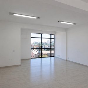 Sala com 40m², no bairro Centro em Caxias do Sul para Alugar