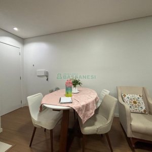 Apartamento com 70m², 2 dormitórios, 1 vaga, no bairro Kayser em Caxias do Sul para Alugar